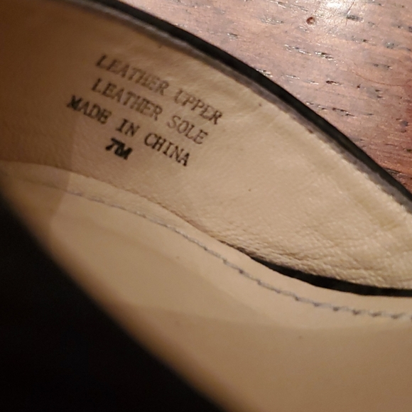 Classiques Entier black banded pumps - Picture 9 of 9